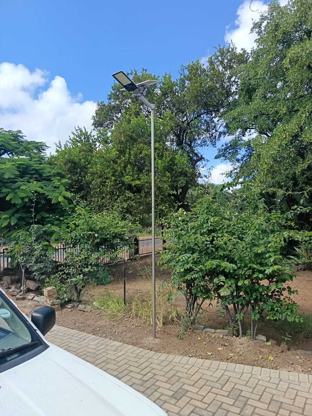 Industrial lighting installation